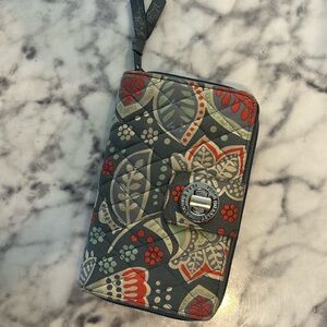 Vera Bradley retired pattern clutch/wallet